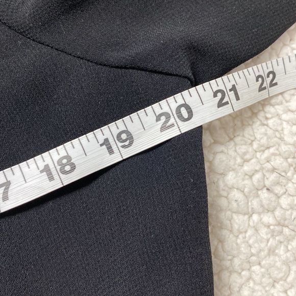 Cynthia Howie Vintage Black Open Pleated Round Neck Shift Dress Size 12P - Picture 9 of 12